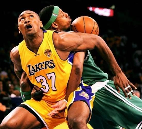 豪门对决！拳击上演世纪大战