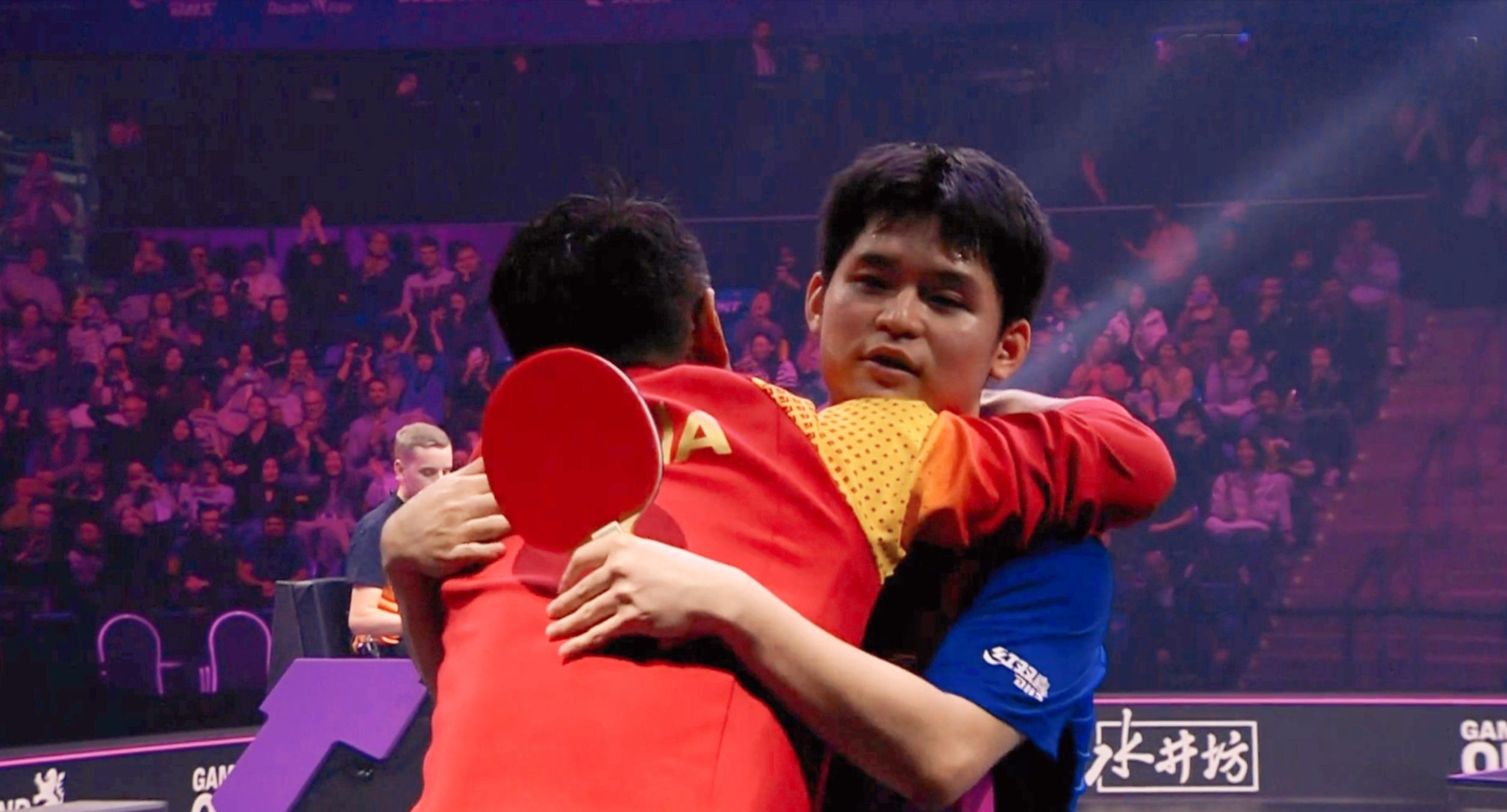 英格兰队力克日本队，王皓扛起全队