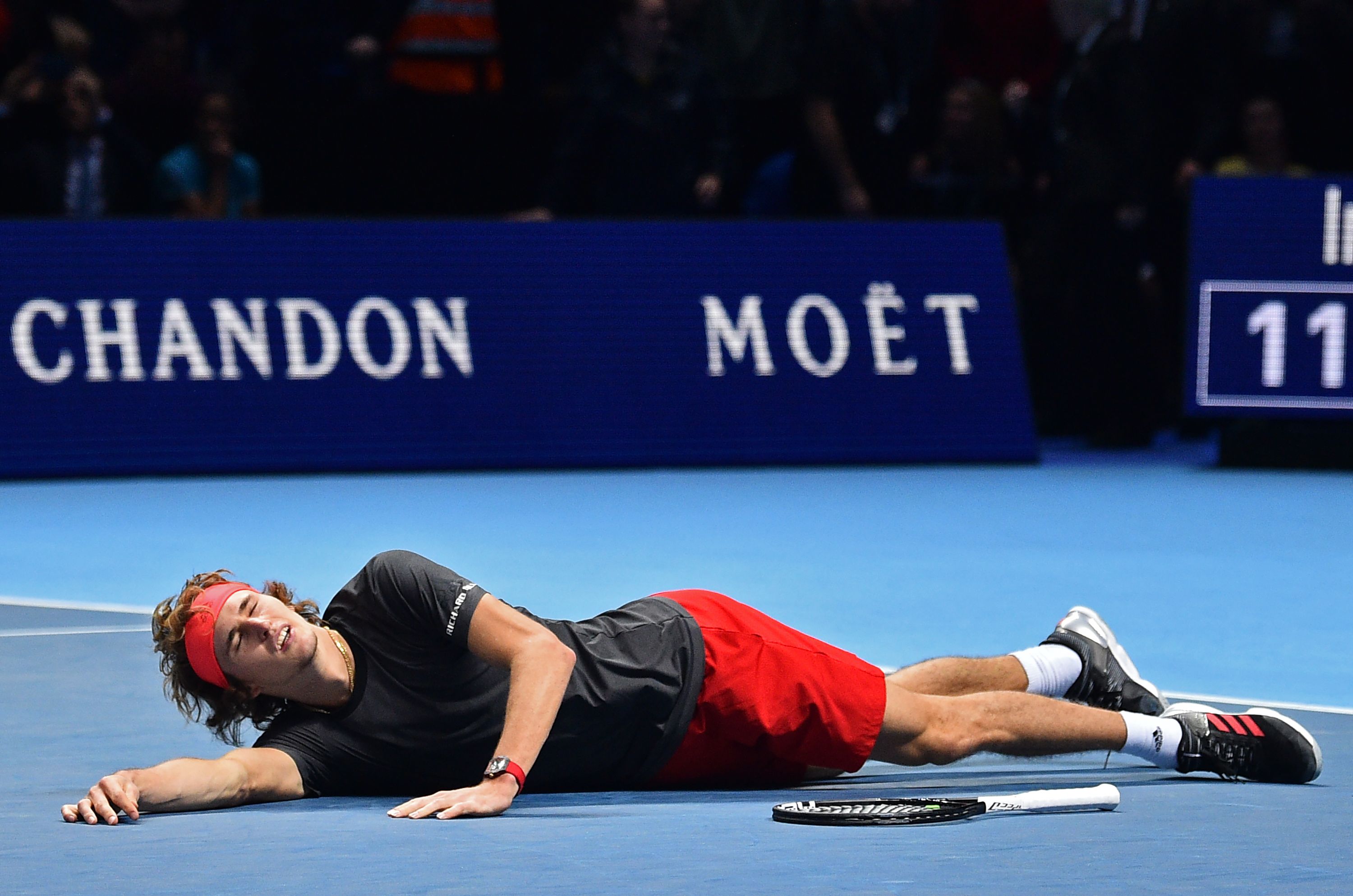 ATP总决赛绝杀美网，兹维列夫点燃赛场