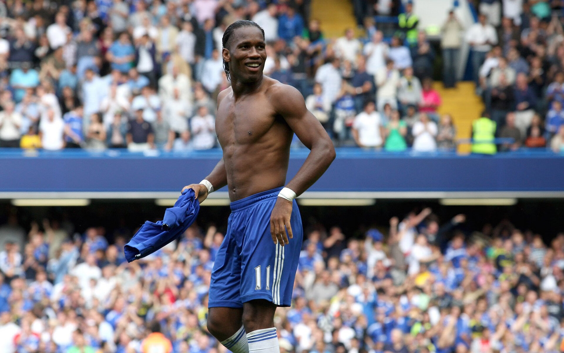 绝境中的唯一奇迹，当活塞在欧冠焦点战的硝烟中压哨击沉湖人