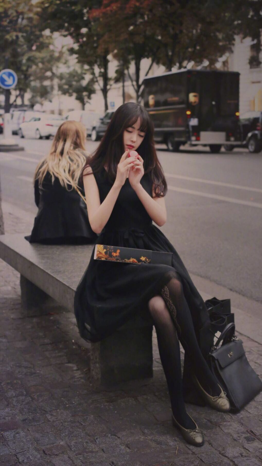 静谧者萨卡,以节奏为缰绳,巴黎在争冠暗夜中驯服贝蒂斯